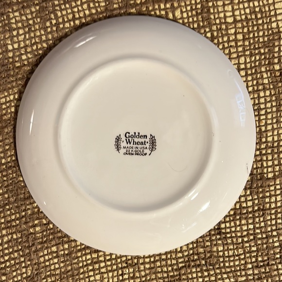 Golden Wheat Saucers, Made In The USA, 22 K Gold (5 Total) - Picture 2 of 9